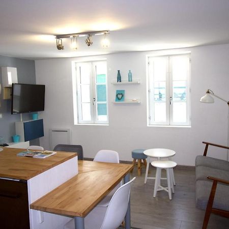 Cosy Apartment In The Center Of La Flotte Luaran gambar