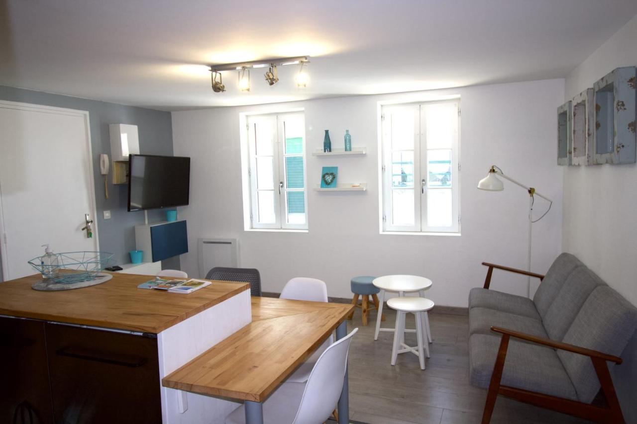 Cosy Apartment In The Center Of La Flotte Luaran gambar